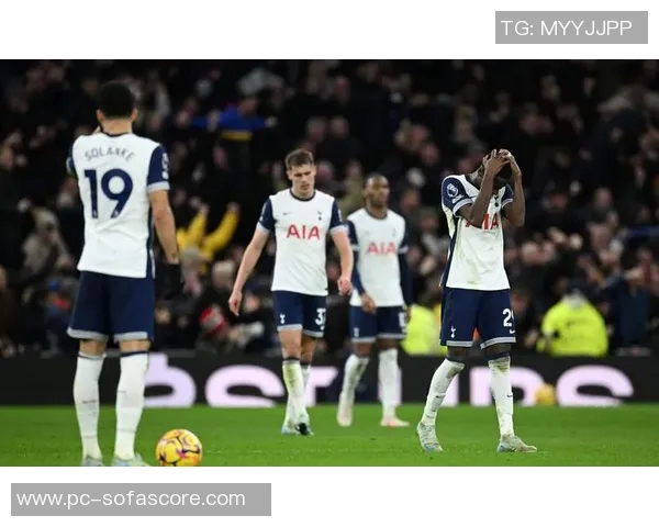 热刺球员对澳波解雇表示不满部分球员考虑今夏转会离队 热刺球员对澳波解雇表示不满部分球员考虑今夏转会离队